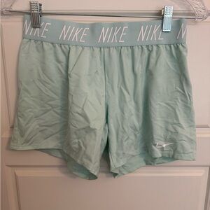 Nike Green Athletic Shorts Lightweight Elastic Waist